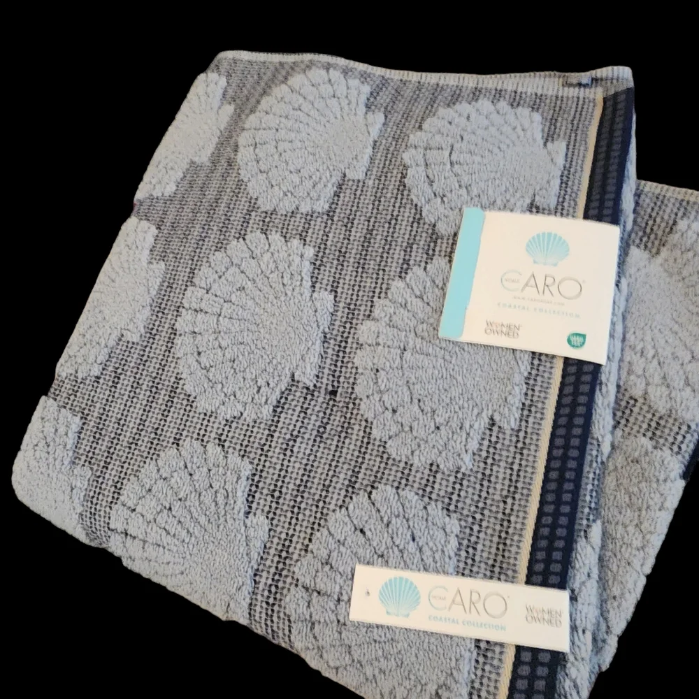 CARO HOME S/2 Bath Towels Coastal Collection Beach Theme Sea Shells Navy
